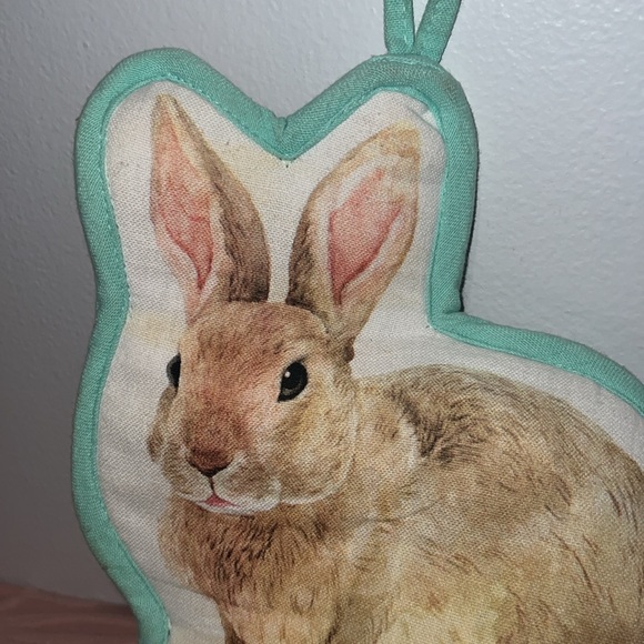 Bunny oven mitt - Picture 3 of 3